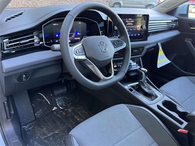 2026 Volkswagen Jetta 1.5T SE photo 2