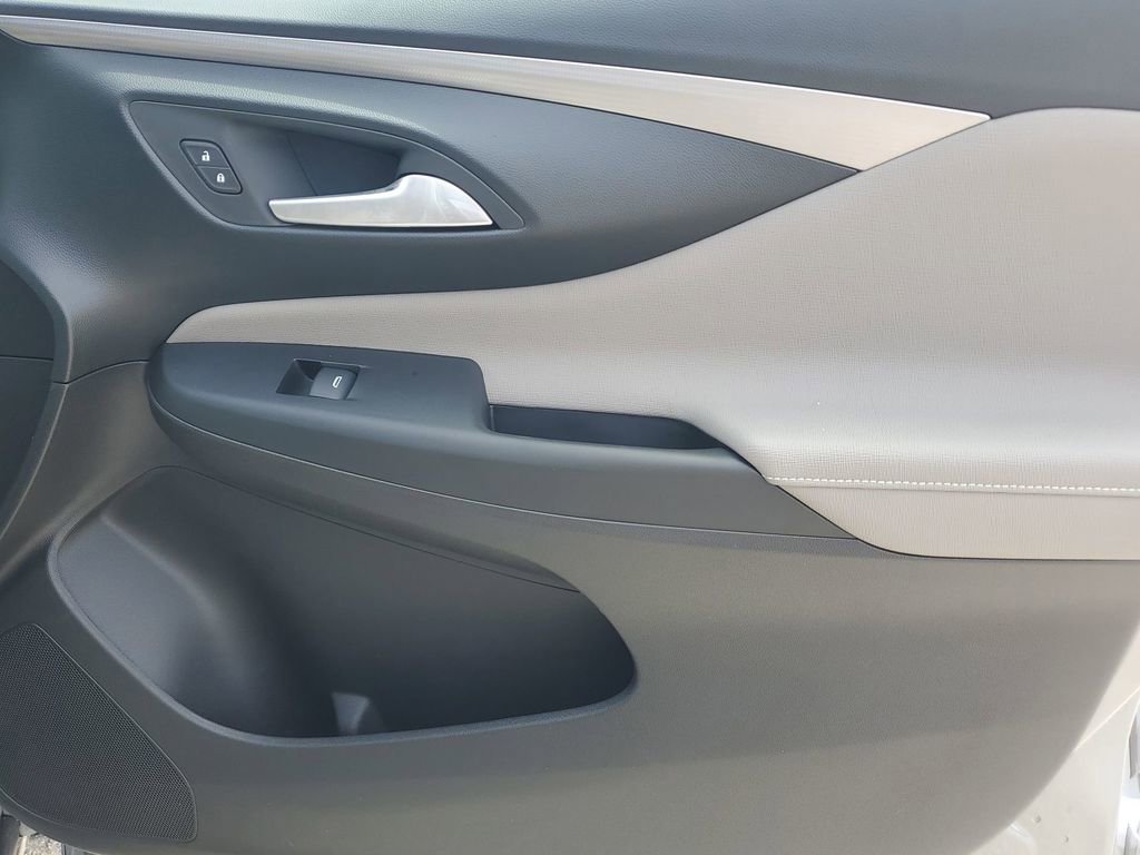2025 Buick Envista Avenir photo 40