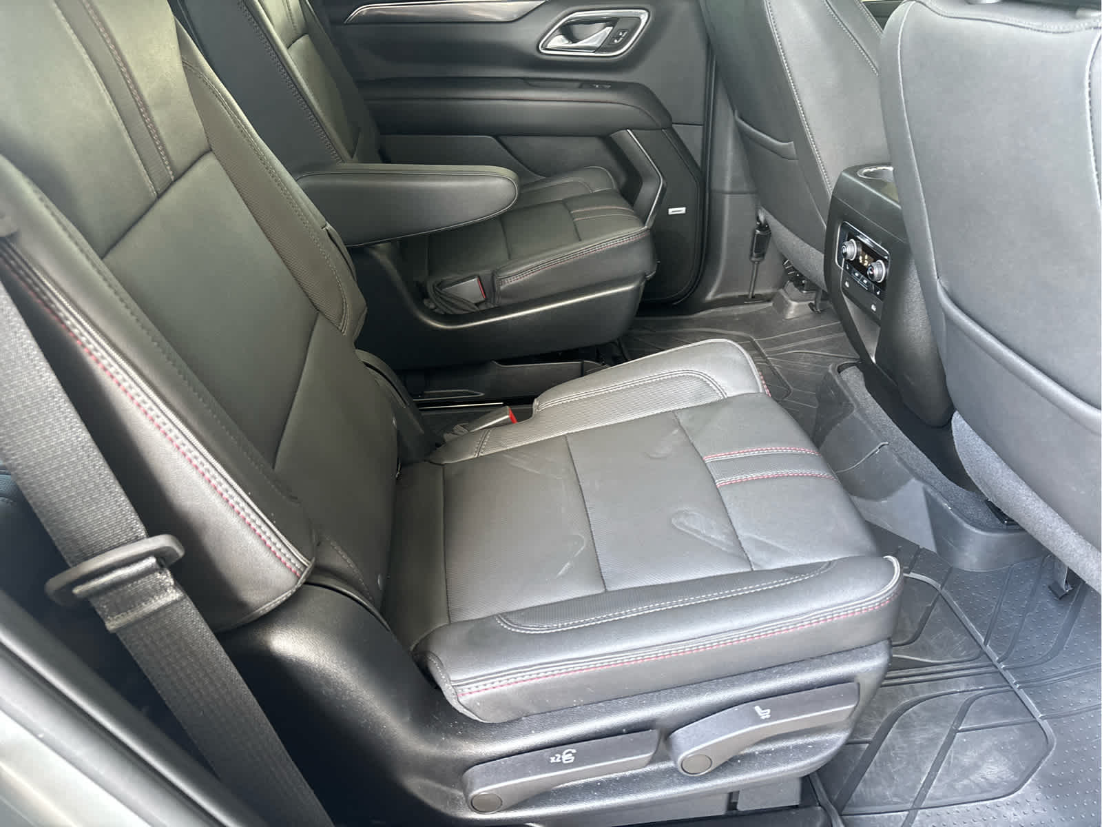 2023 Chevrolet Tahoe RST photo 14