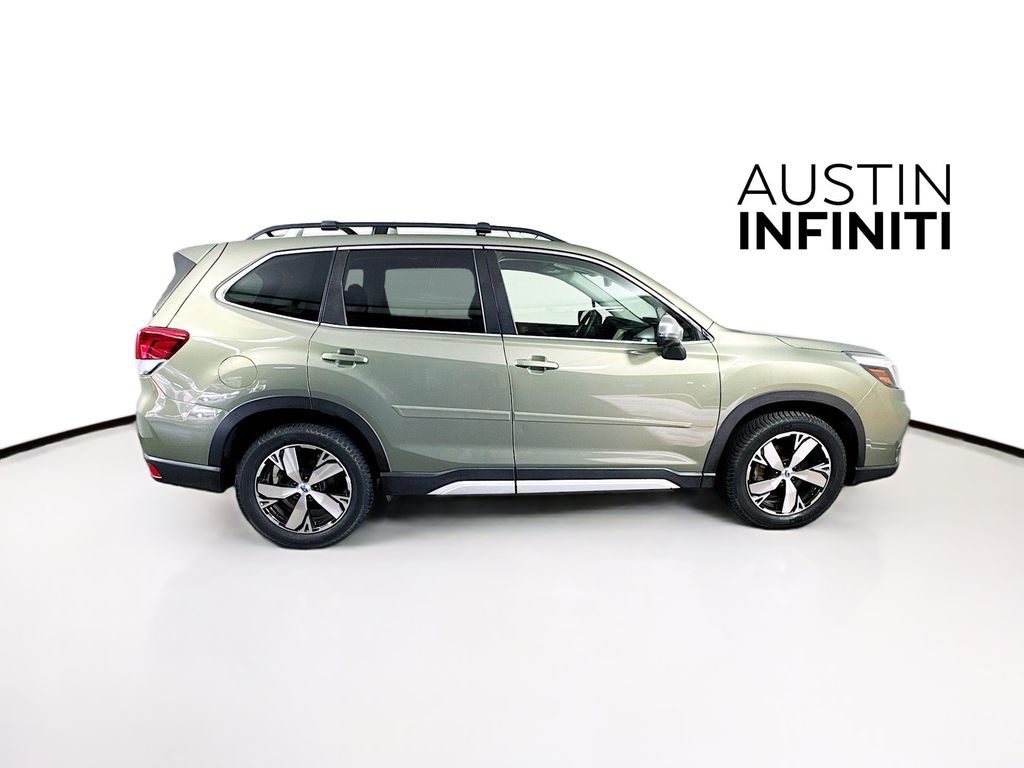2020 Subaru Forester Touring photo 8