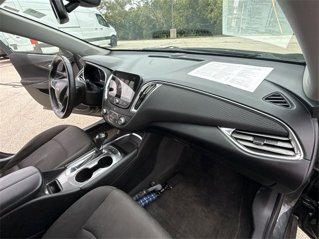 2018 Chevrolet Malibu 1LT photo 18