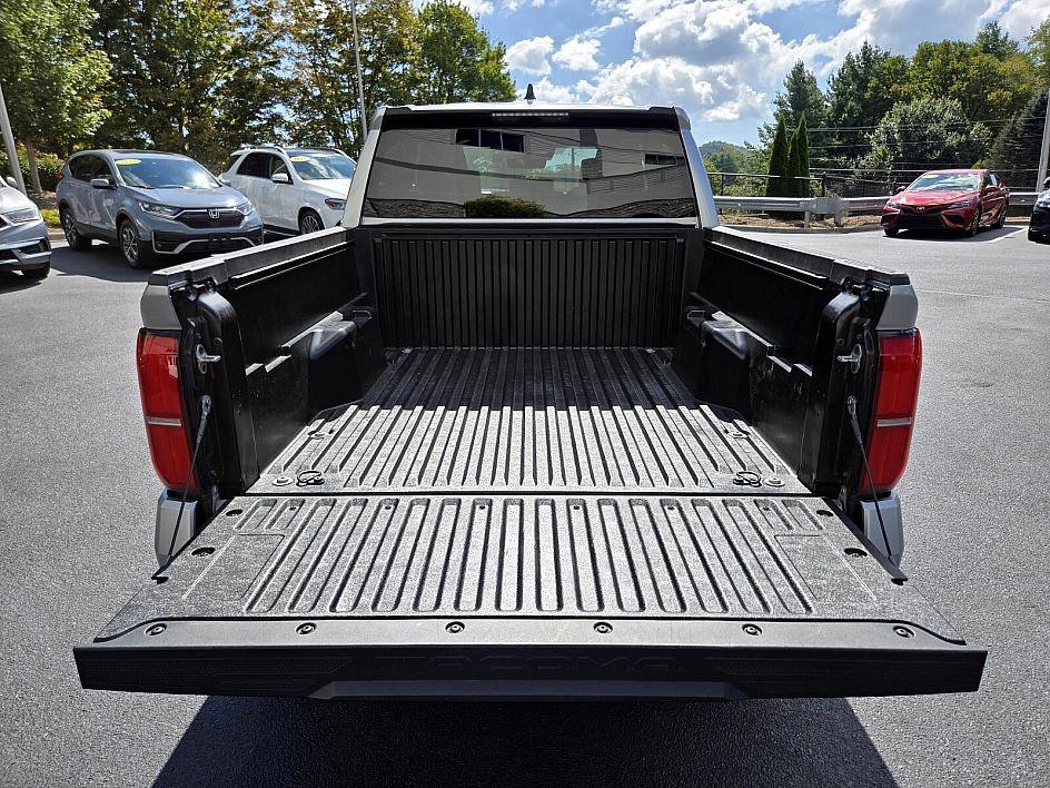 2024 Toyota Tacoma SR5 photo 15