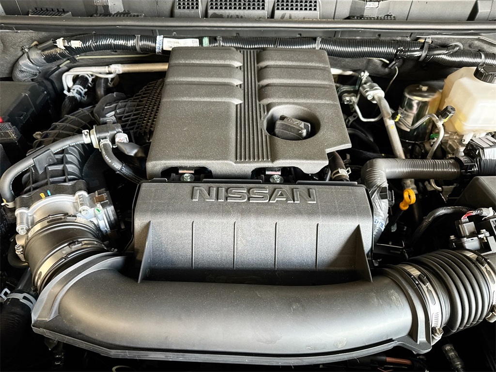 2025 Nissan Frontier PRO-4X photo 17