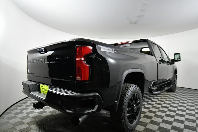 2025 Chevrolet Silverado 3500HD LT photo 10