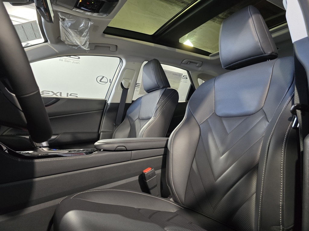 2025 Lexus NX 450h+ Luxury AWD photo 12