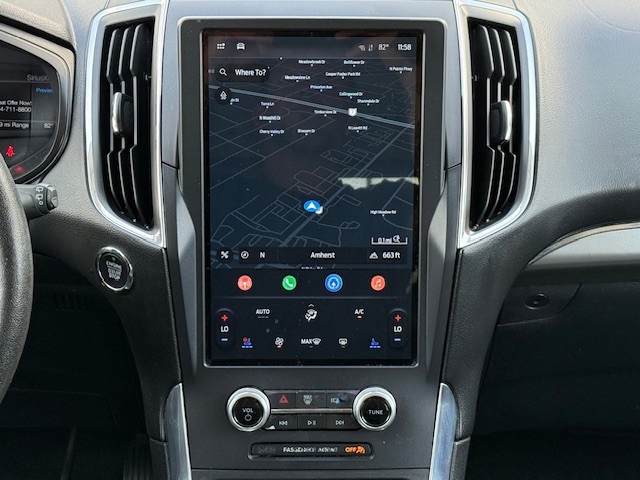 2022 Ford Edge Titanium photo 19