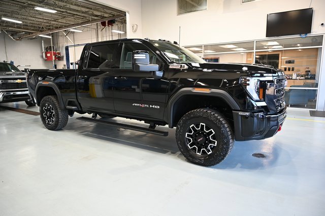 2026 Gmc Sierra 2500 HD AT4X photo 3
