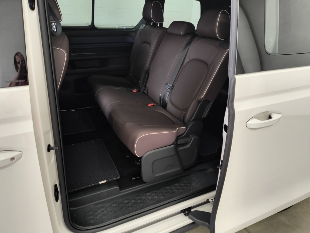 2025 Volkswagen ID. Buzz Pro S photo 24