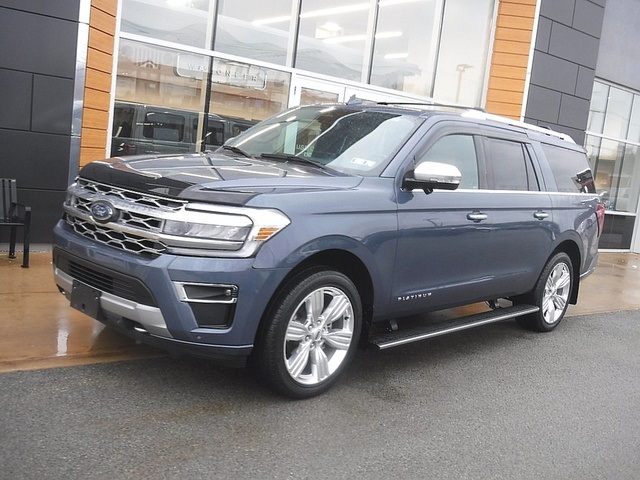 2022 Ford Expedition Platinum's photo