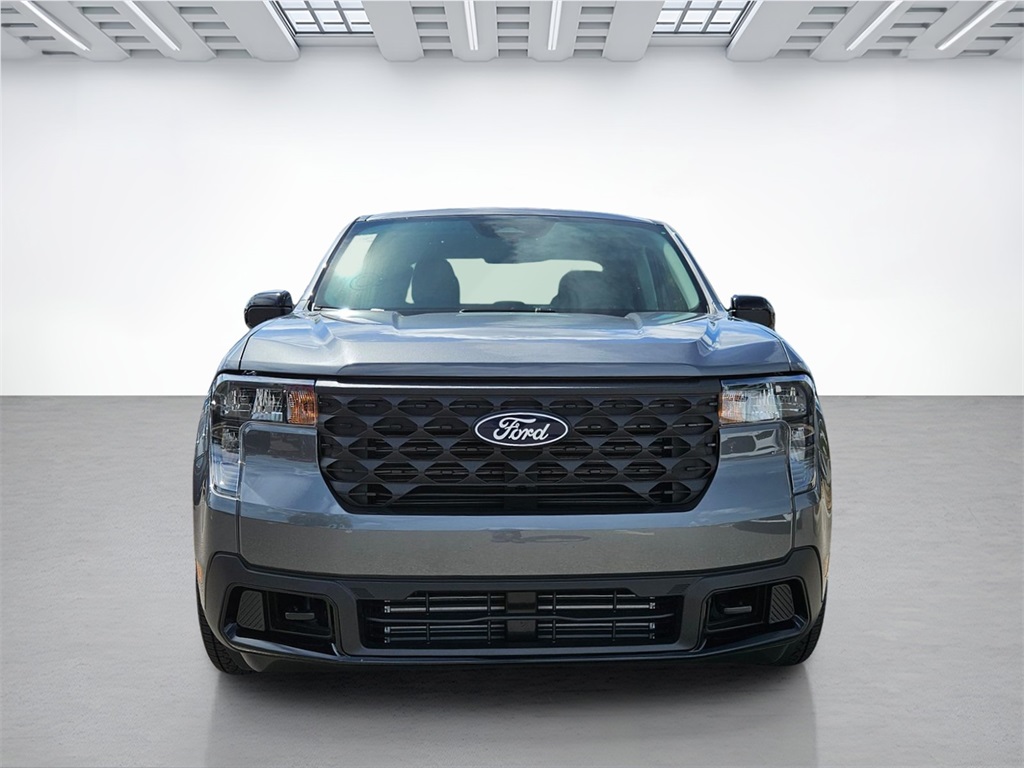 2025 Ford Maverick XLT photo 2
