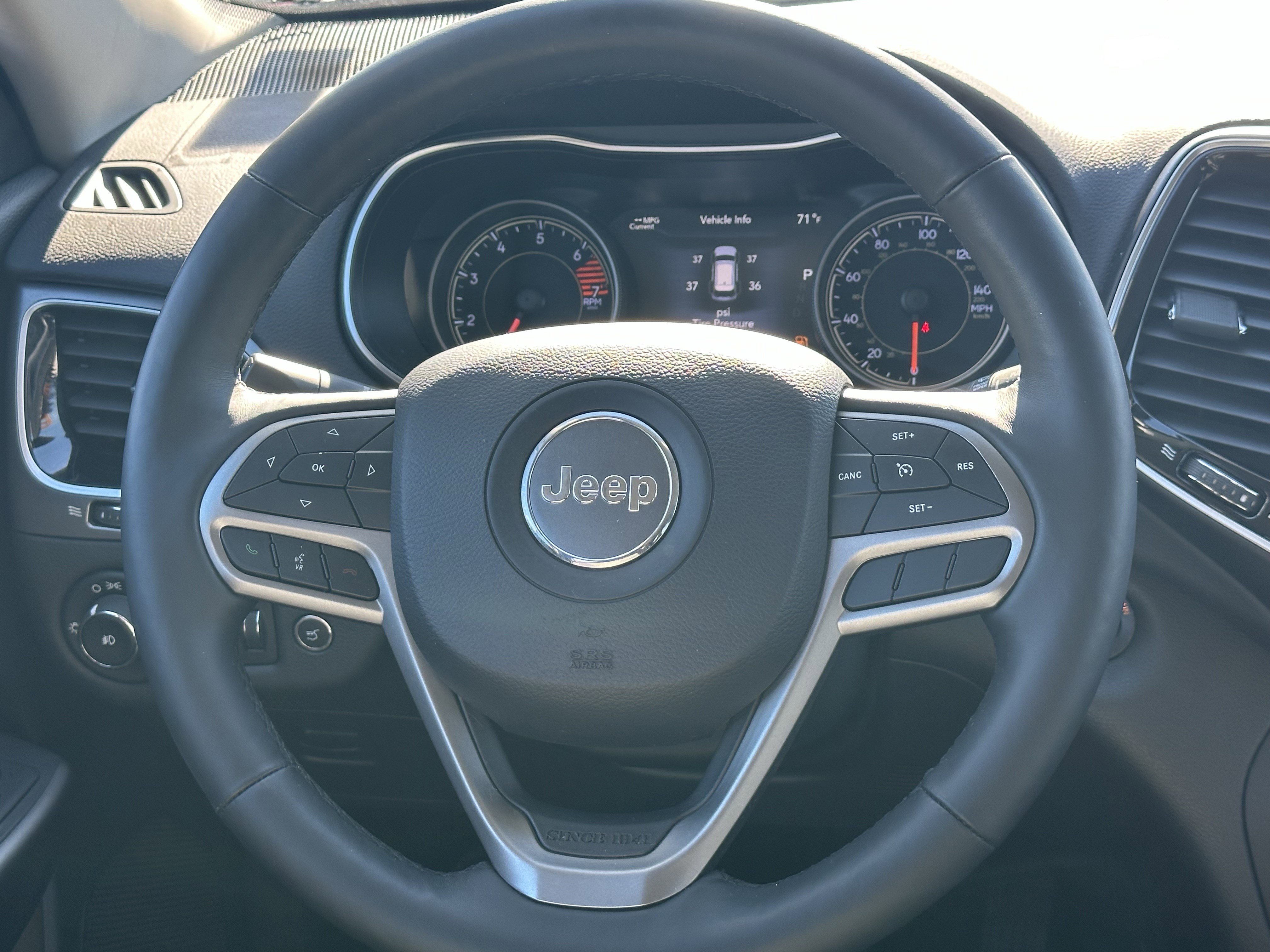 2019 Jeep Cherokee Limited photo 9
