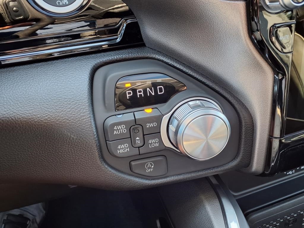 2026 Ram 1500 Laramie photo 19