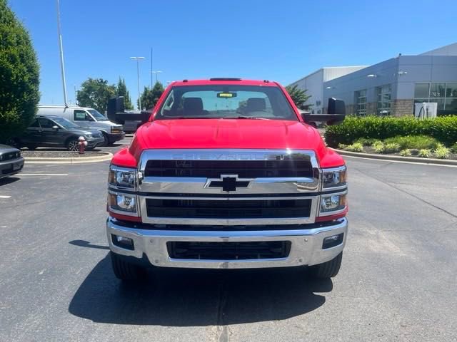 2024 Chevrolet Silverado 5500HD Work Truck photo 2
