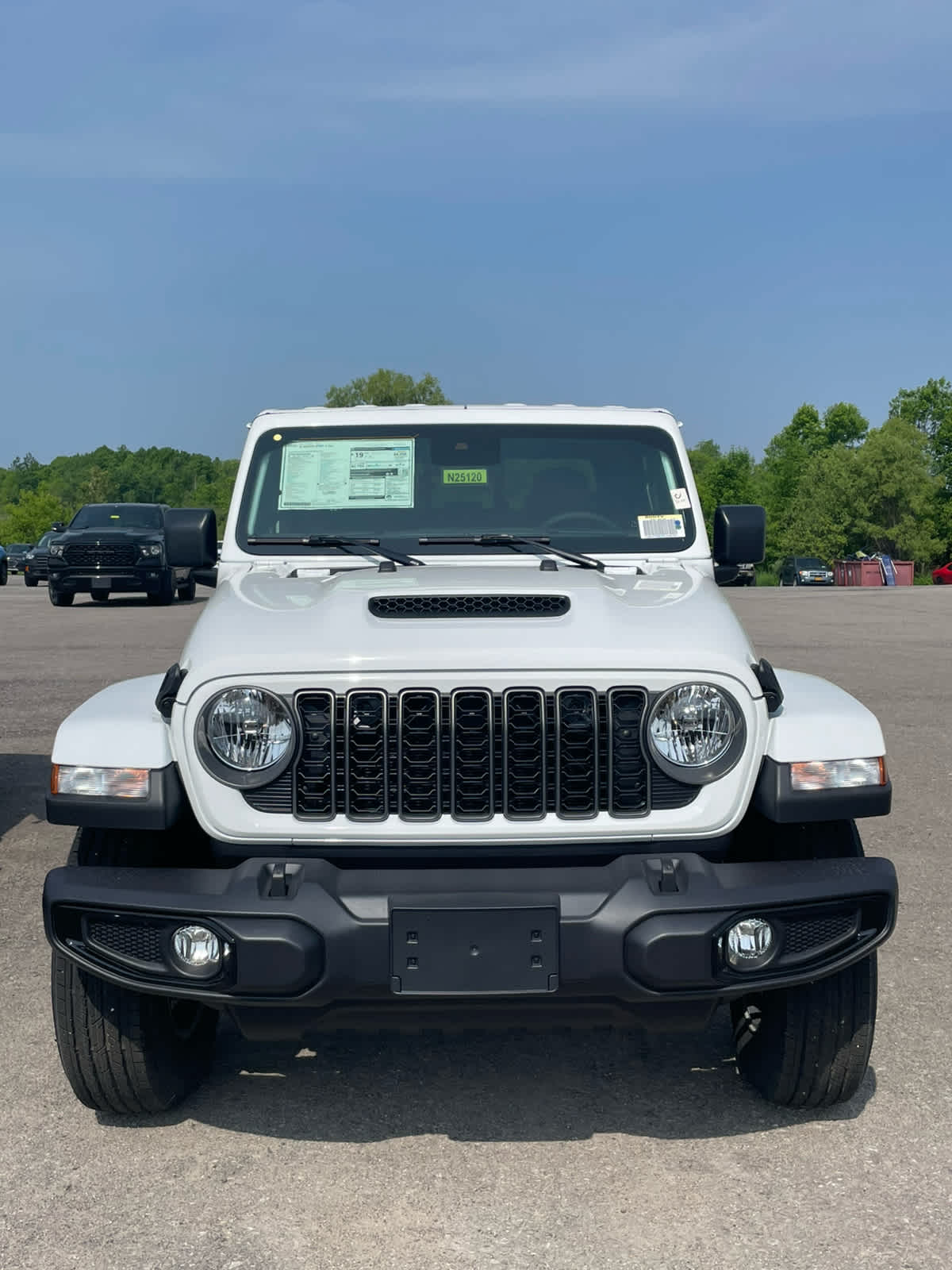 2025 Jeep Gladiator Sport S's photo