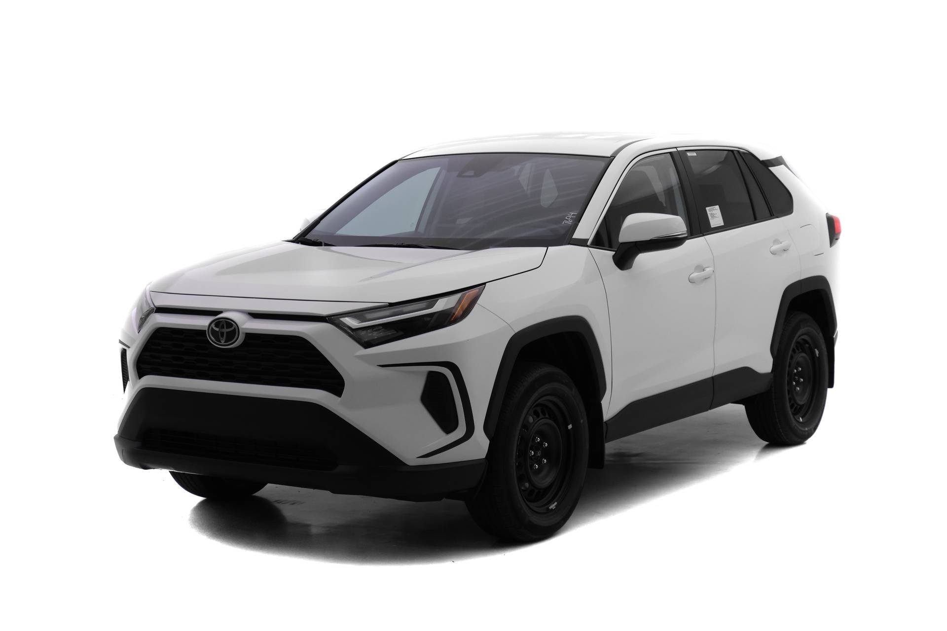2025 Toyota RAV4 LE's photo
