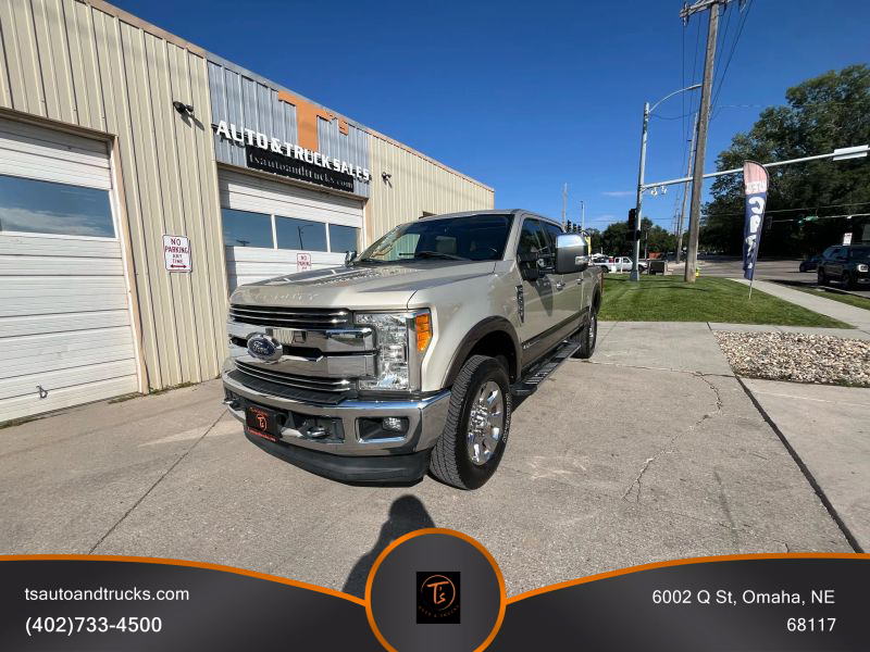 2017 Ford F-250 photo 3