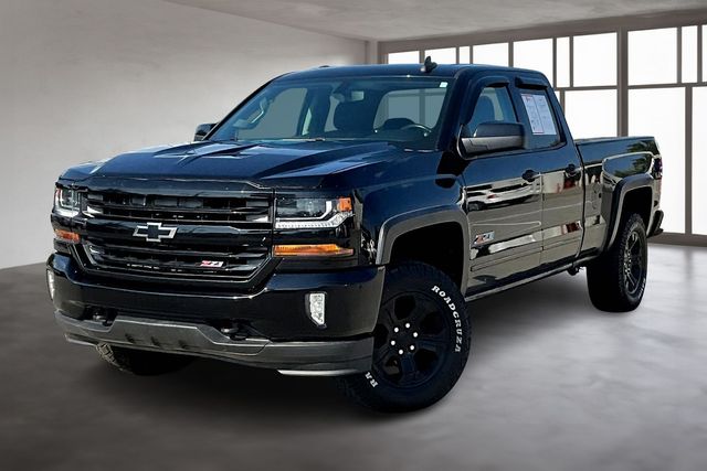 2016 Chevrolet Silverado 1500 LT photo 2