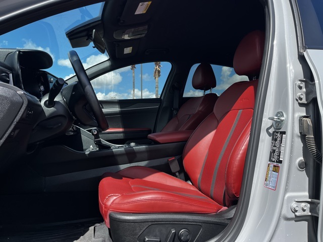 2023 Kia K5 GT-Line photo 12