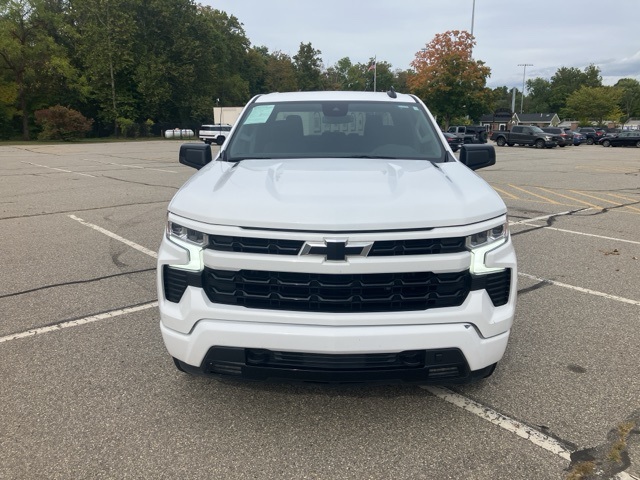 2024 Chevrolet Silverado 1500 RST photo 2