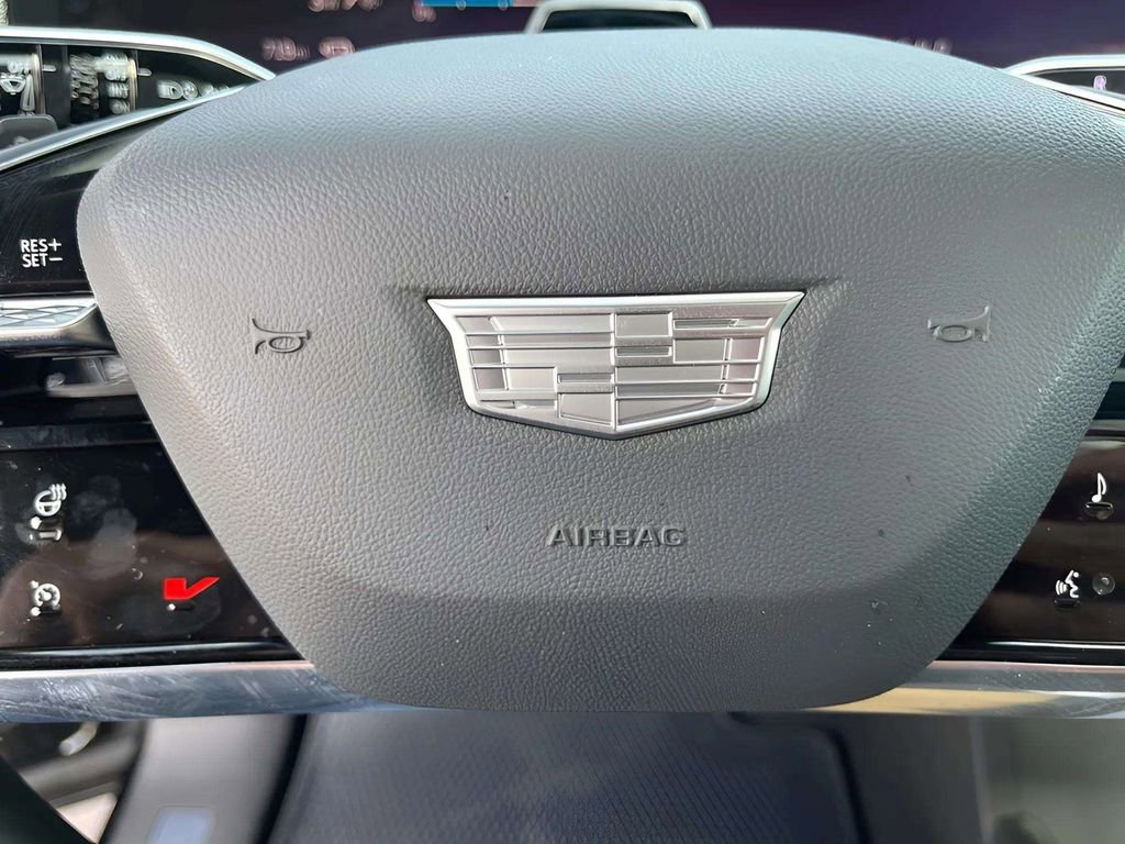 2025 Cadillac Escalade IQ Luxury photo 26