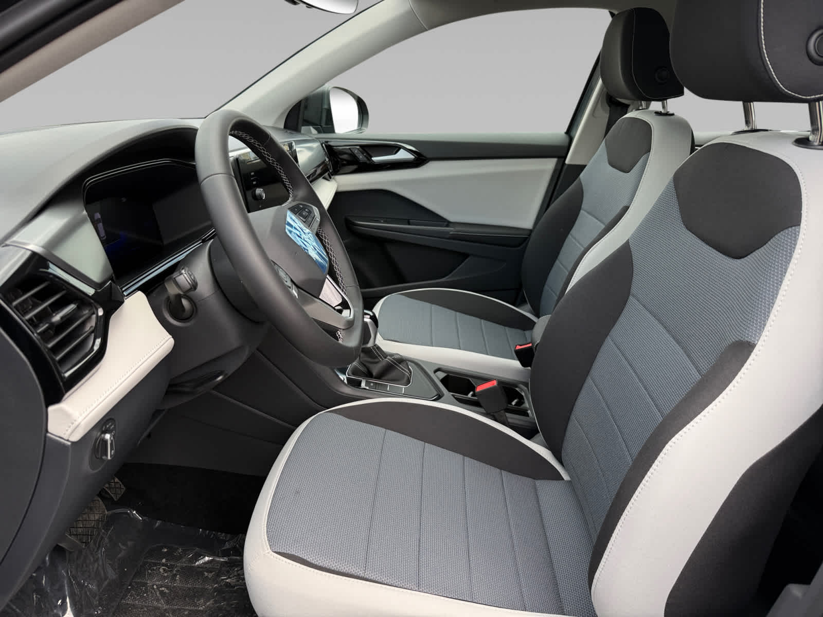2025 Volkswagen Taos S photo 9