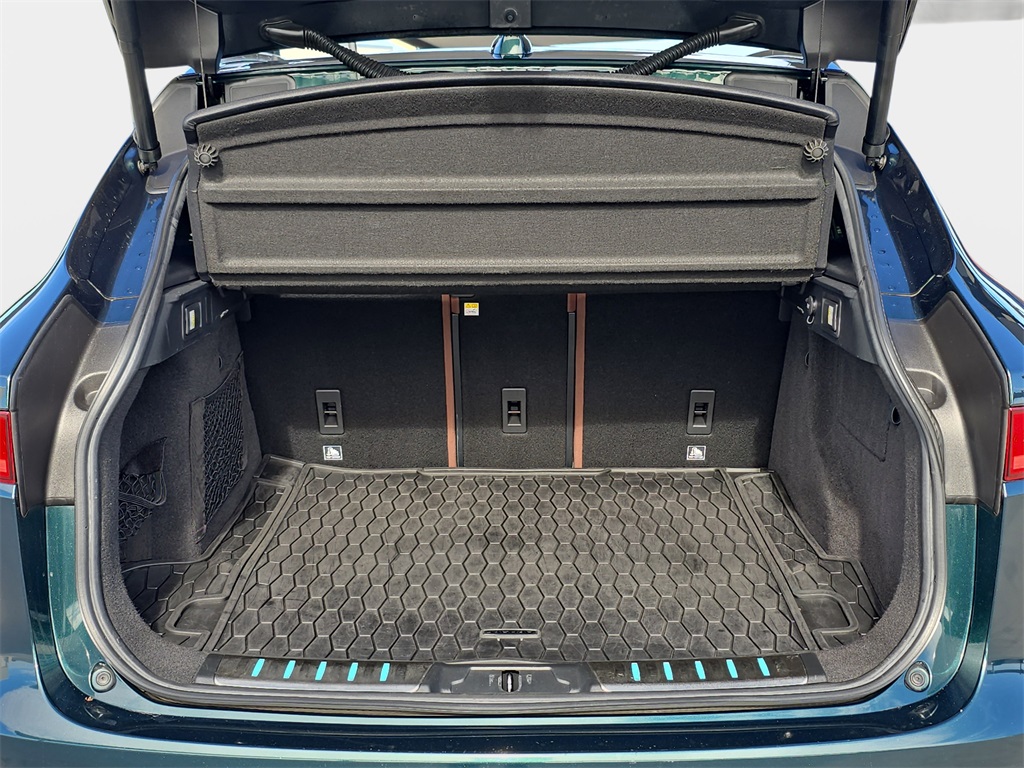 2018 Jaguar F-PACE S photo 12