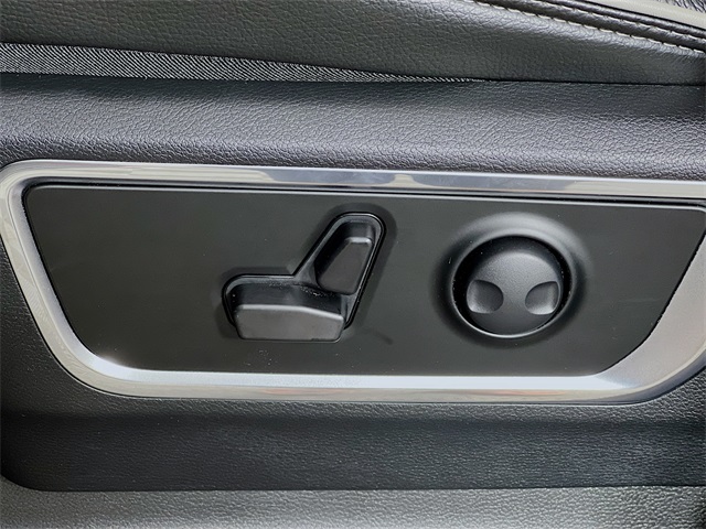 2025 Ram 1500 Laramie photo 11