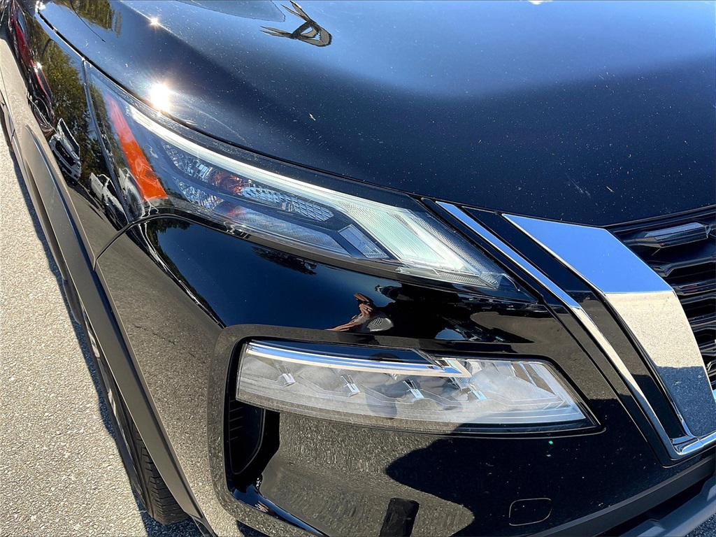 2023 Nissan Rogue SV photo 30