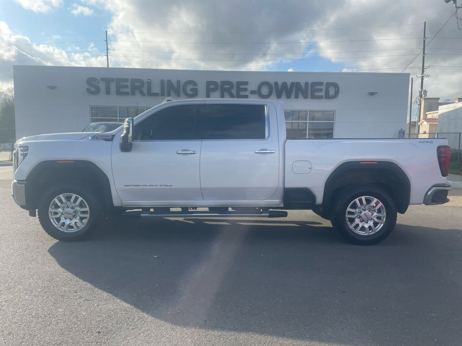 2024 GMC Sierra 2500HD SLT's photo