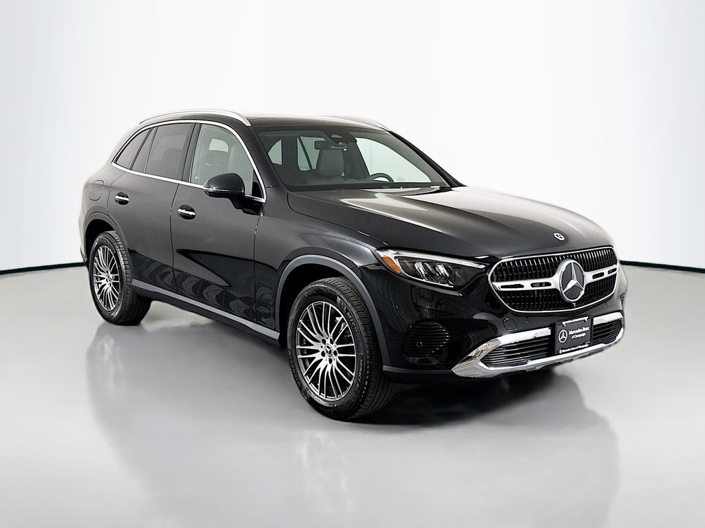 2026 Mercedes-Benz GLC Base's photo