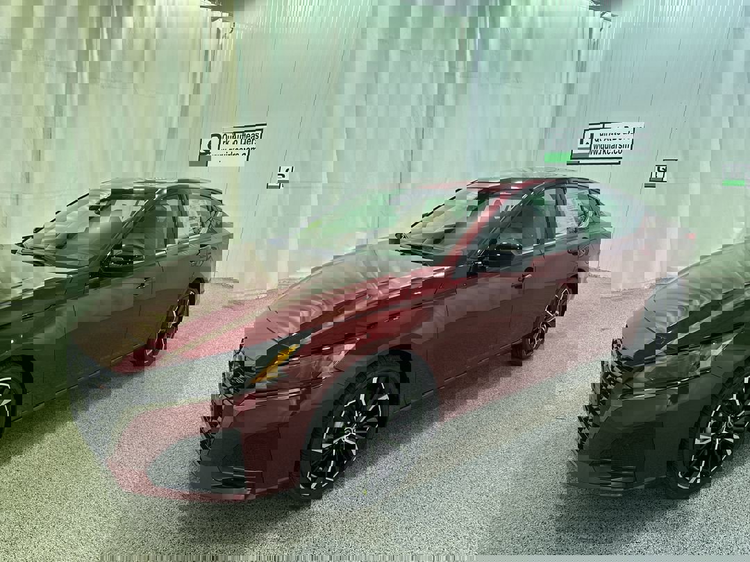 2025 Nissan Altima SR photo 3