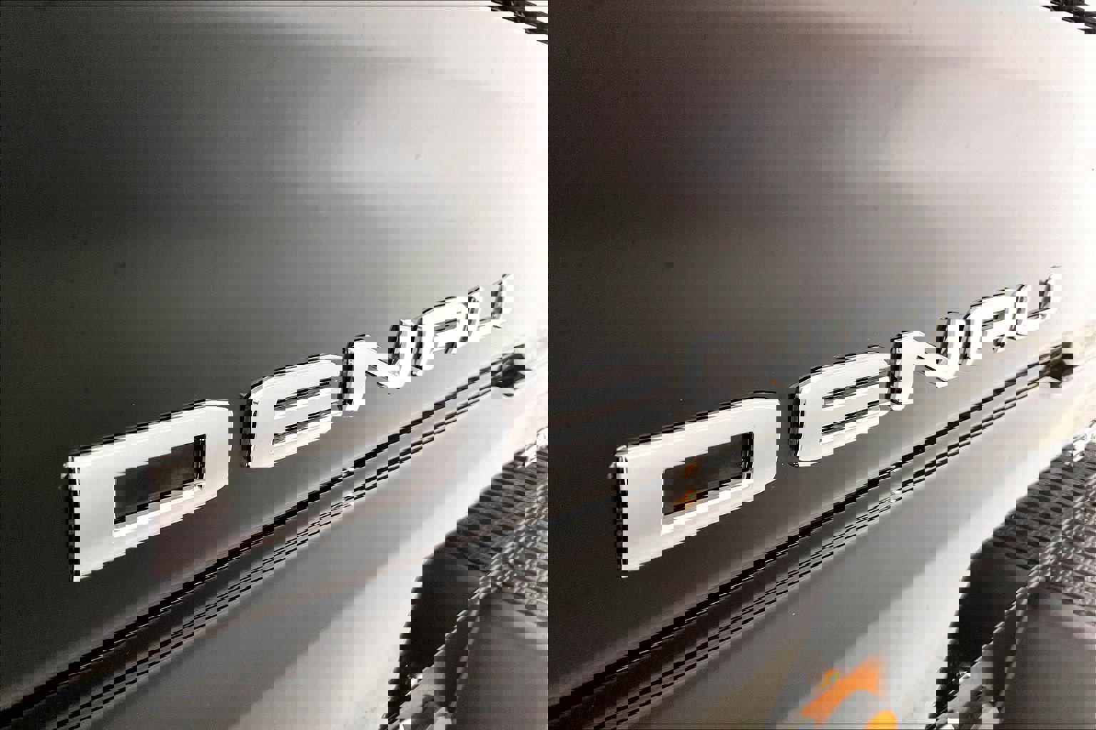 2023 Gmc Sierra 1500 Denali photo 2