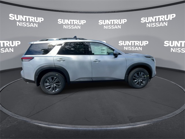 2025 Nissan Pathfinder SV photo 9
