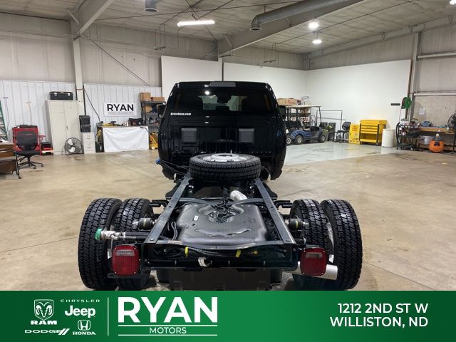 2026 Ram 5500 Tradesman photo 2