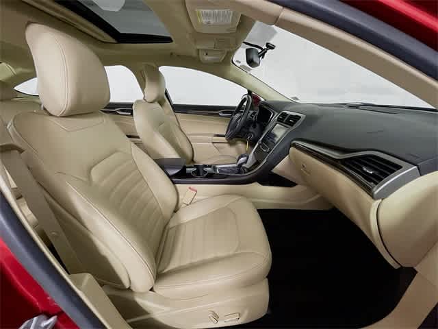 2014 Ford Fusion SE photo 26