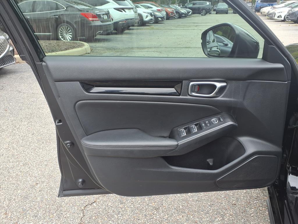 2022 Honda Civic Hatchback Sport Touring photo 12