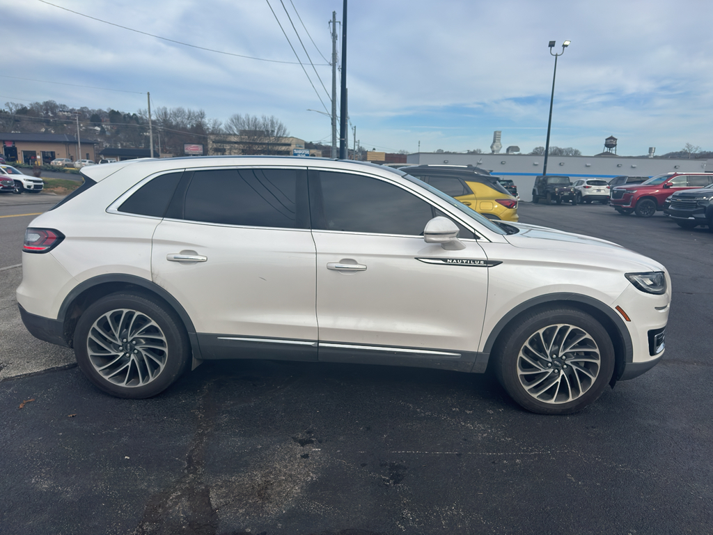 Used 2019 Lincoln Nautilus Reserve with VIN 2LMPJ8L90KBL35992 for sale in Clinton, TN