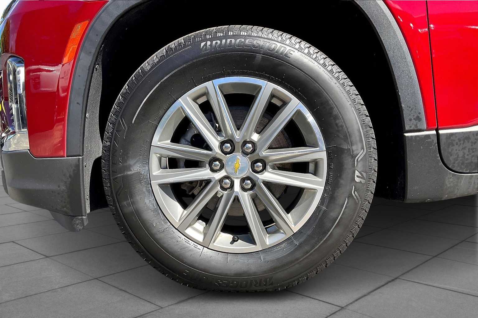 2023 Chevrolet Traverse Cloth photo 8