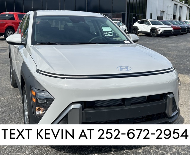 2026 Hyundai Kona SE's photo