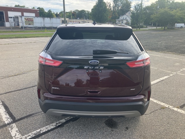 2024 Ford Edge SEL photo 6