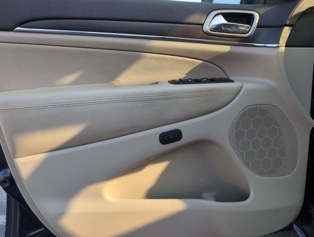 2014 Jeep Grand Cherokee Overland photo 10
