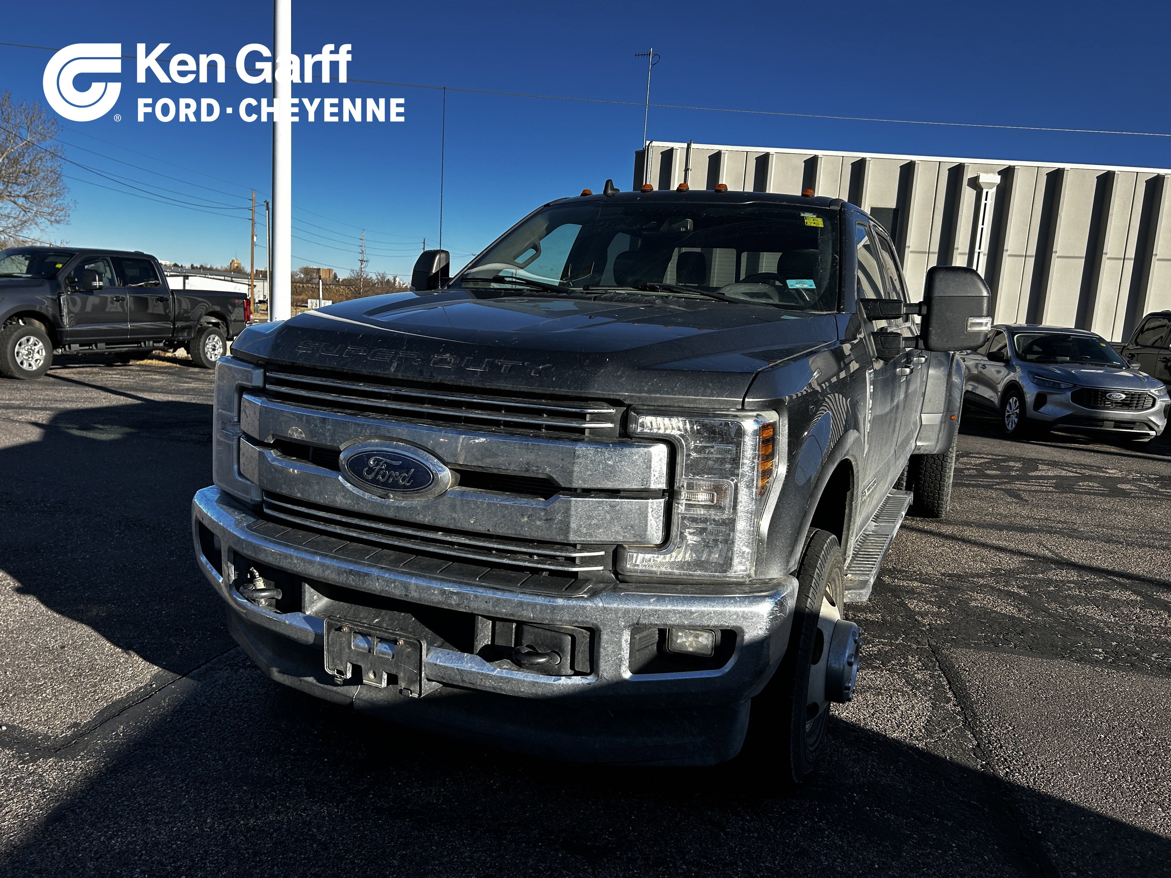 2019 Ford F-350 Super Duty Lariat's photo