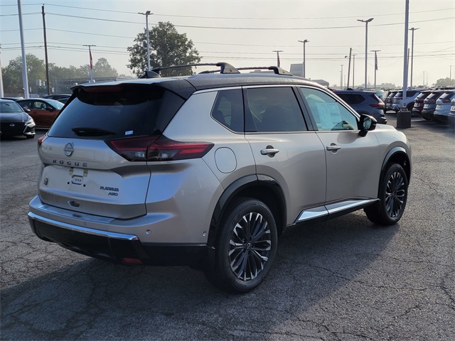 2025 Nissan Rogue Platinum photo 4