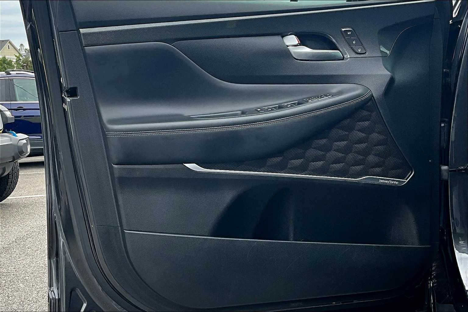 2022 Hyundai Santa Fe Limited photo 20
