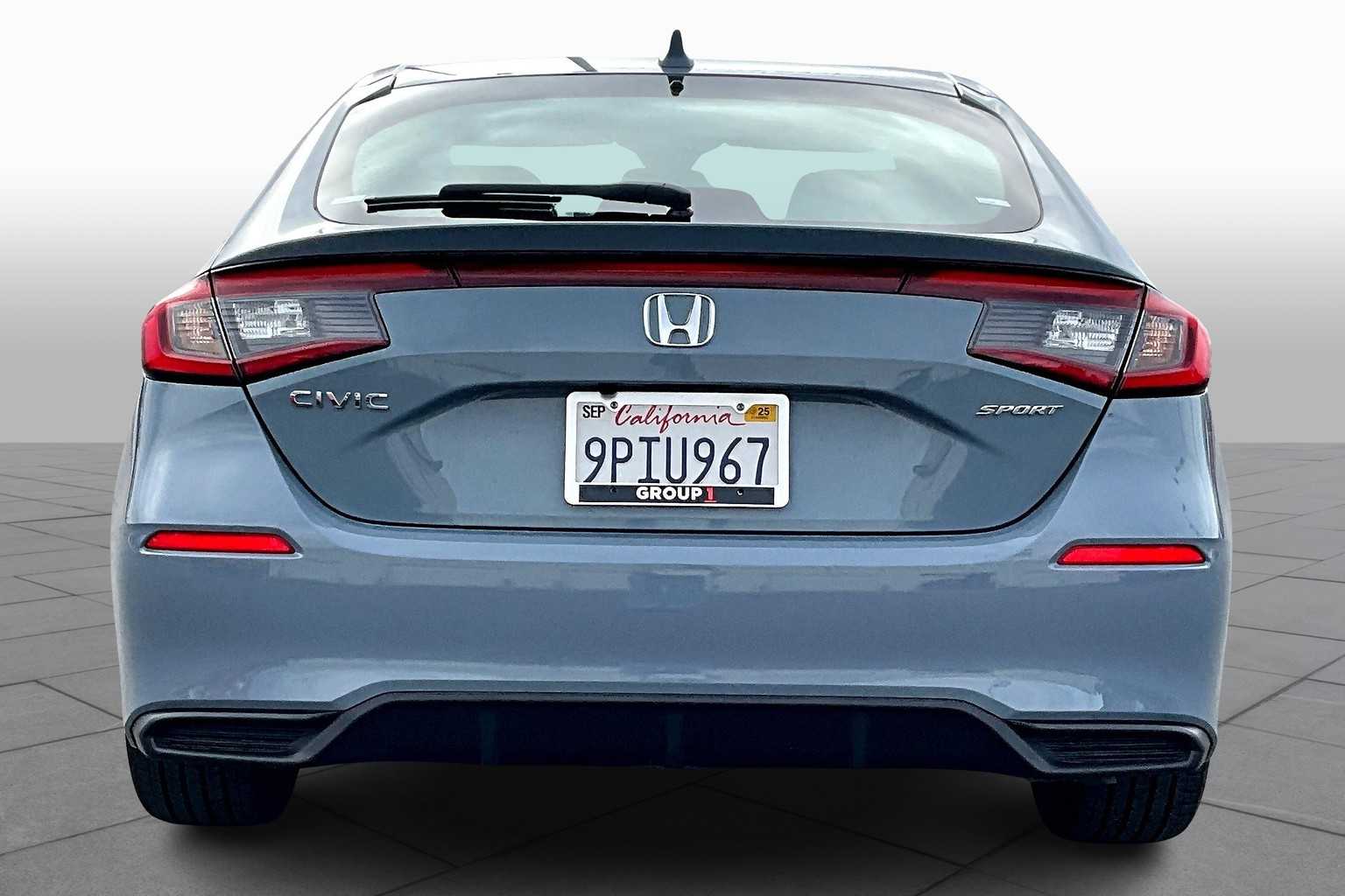 2024 Honda Civic Hatchback Sport photo 4