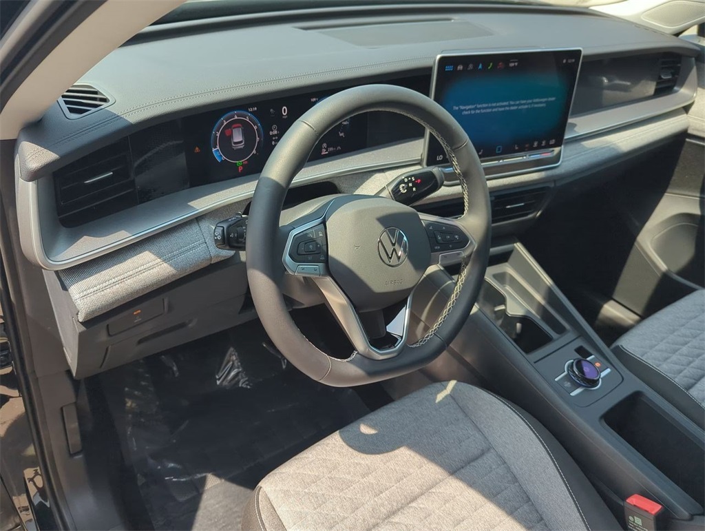 2025 Volkswagen Tiguan S photo 9