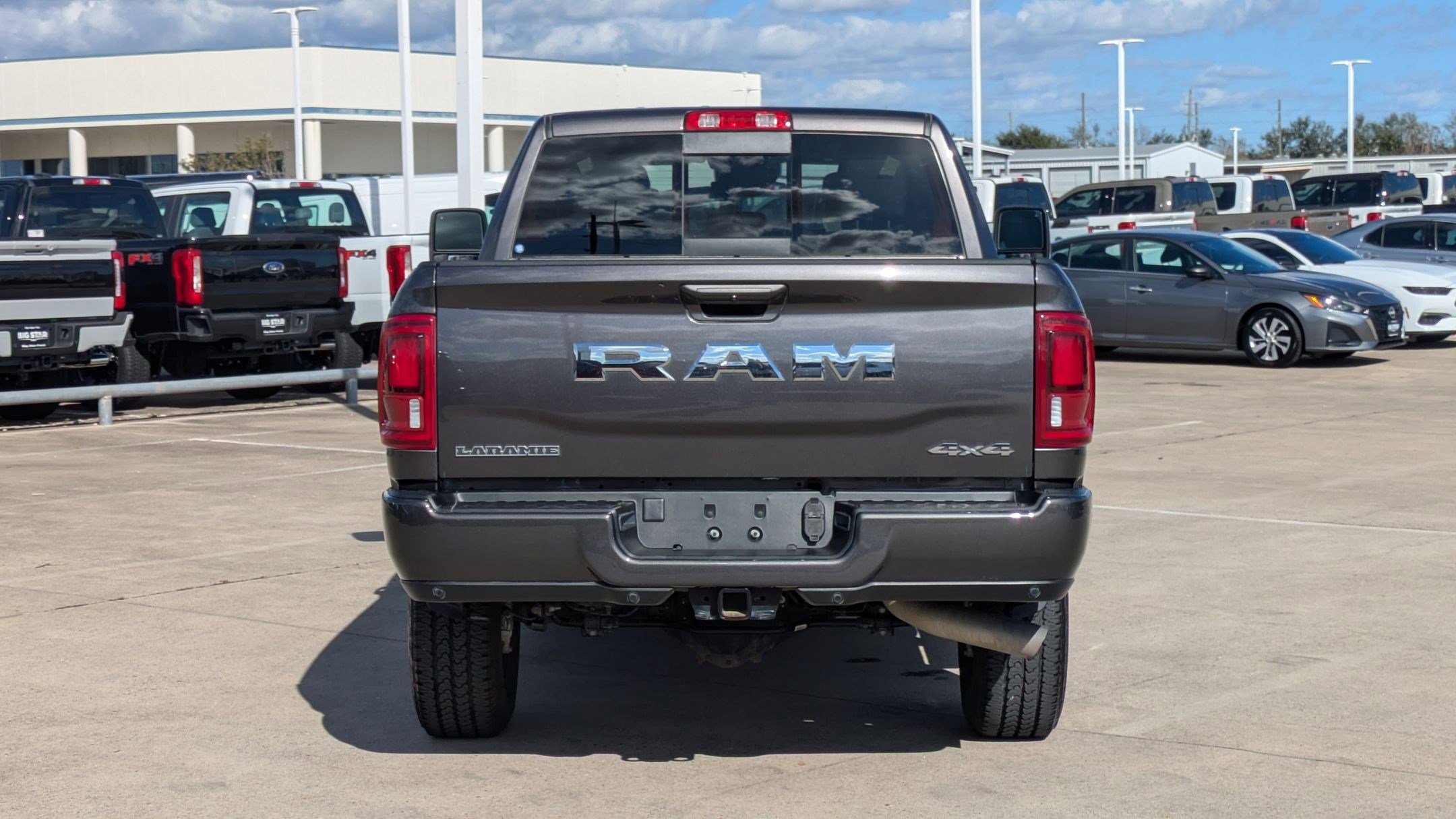 2025 Ram 2500 Laramie photo 4