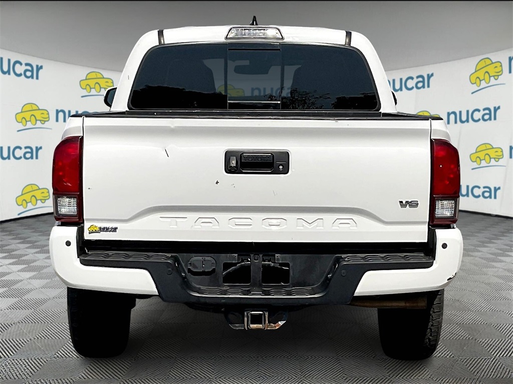 2019 Toyota Tacoma TRD Off-Road photo 5