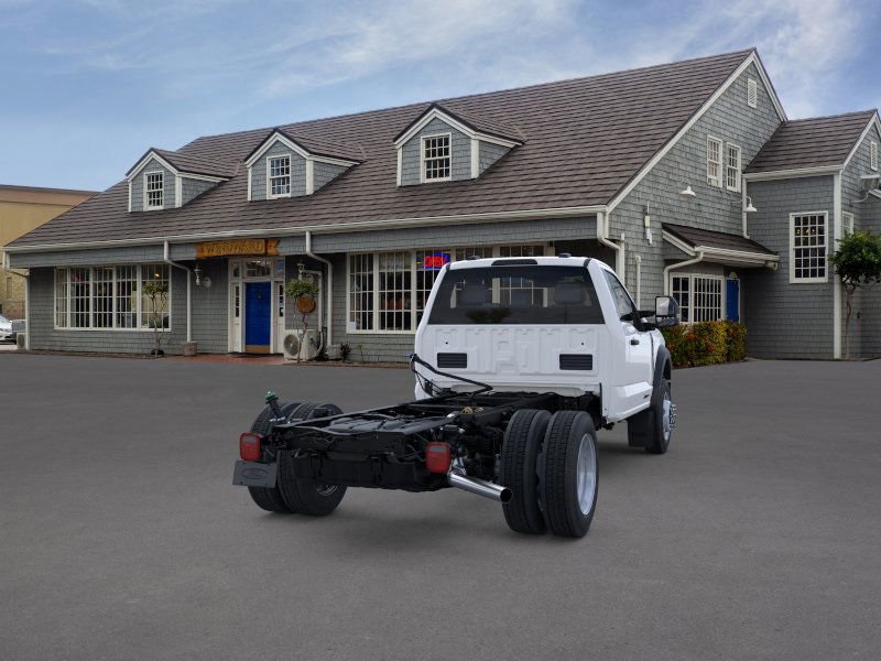 2025 Ford F-450 photo 4