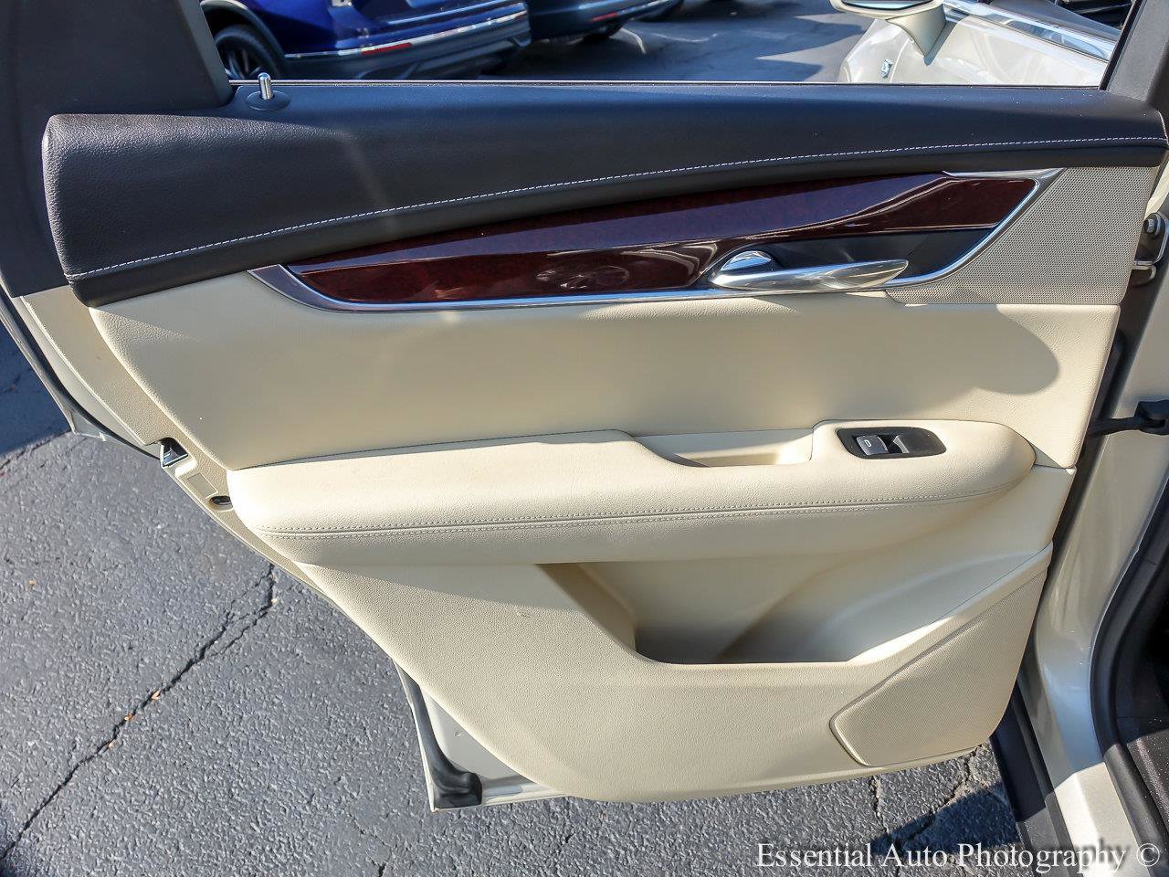 2017 CADILLAC XT5 - Image 23